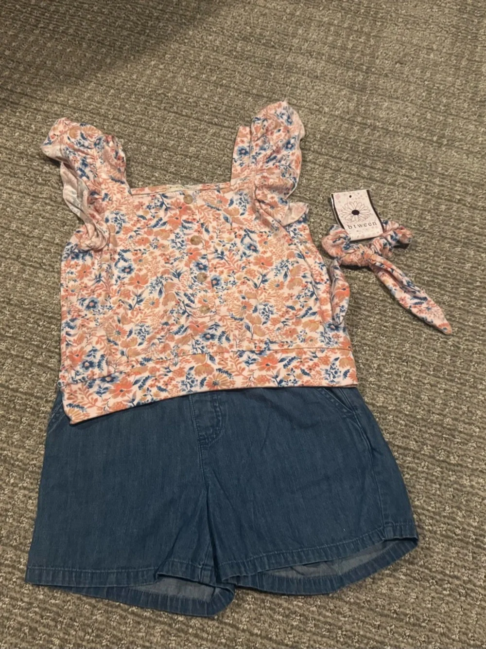 btween Peach Floral Ruffle Sleeve Top with Blue Denim Shorts Set - Picture 1 of 8